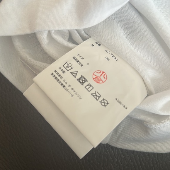 Brand New Comme des Garcons Play T-shirt, Small Size - Picture 4 of 5